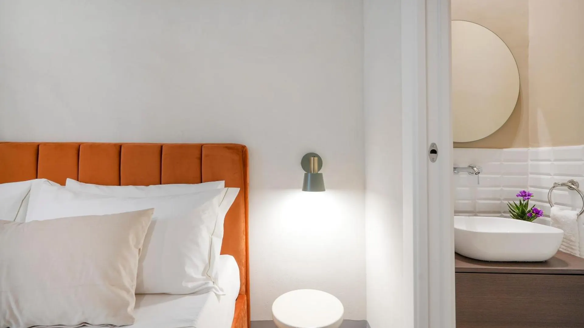 Mimi'S Rooms - Charming Old Town Bari Guest house