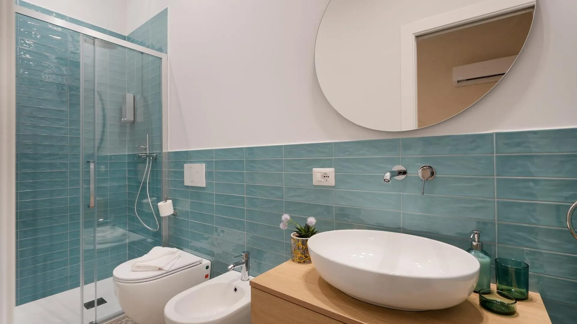 Mimi'S Rooms - Charming Old Town Bari Guest house