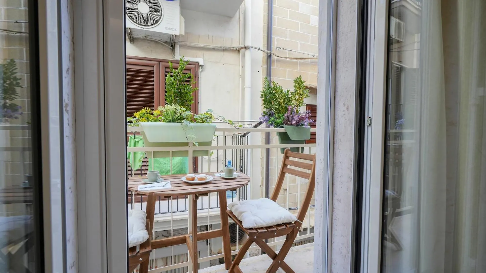 Mimi'S Rooms - Charming Old Town Bari